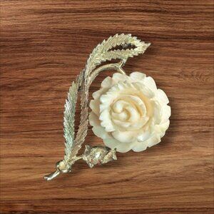 Gold Tone Lisner Floral Brooch With  cream Rose Leaf Details Elegant Statement
